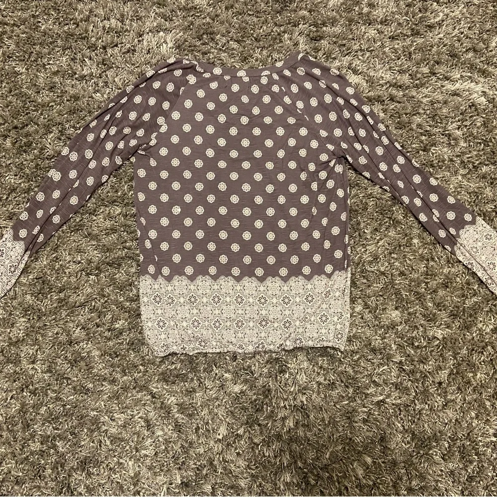Patterned Top - Picture 6 of 6